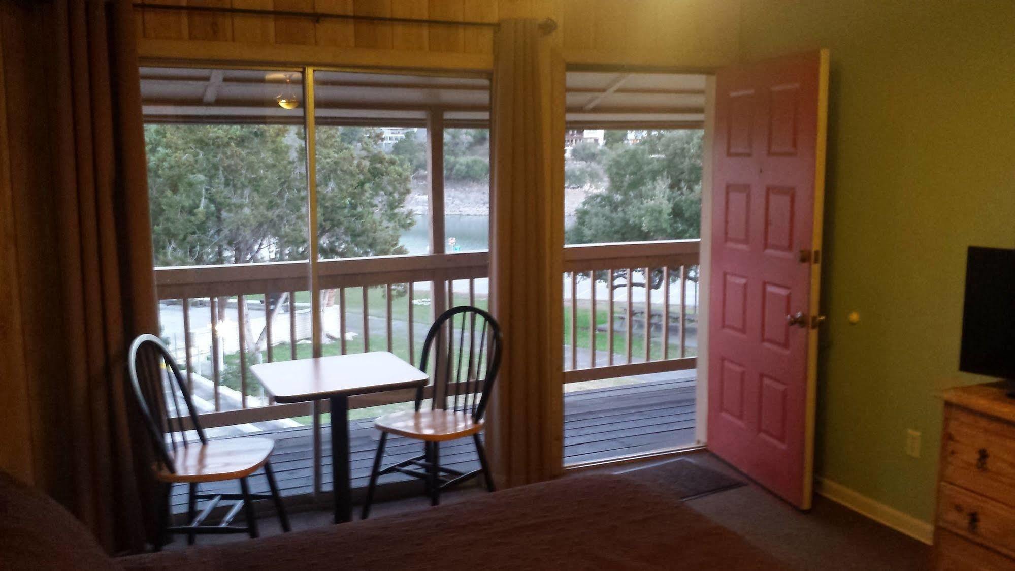 Lodge At Turkey Cove Canyon Lake Eksteriør bilde